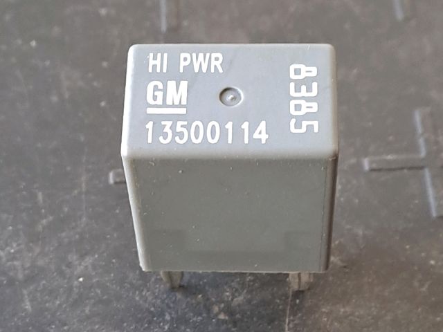 bontott OPEL MOKKA Relé