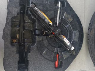 bontott OPEL MOKKA Szerszámkészlet