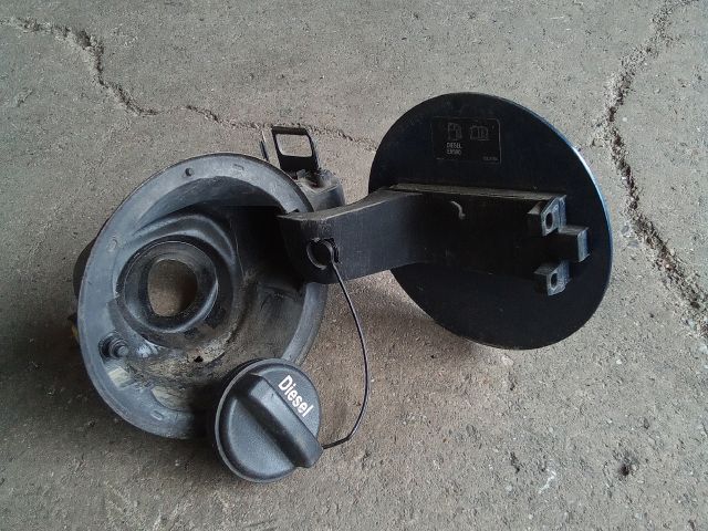 bontott OPEL MOKKA Tankajtó