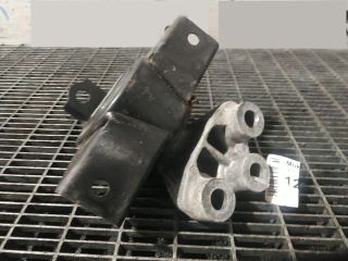 bontott OPEL MOKKA Tartó Bak