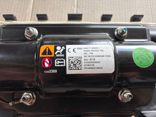 bontott OPEL MOKKA Utasoldali Légzsák