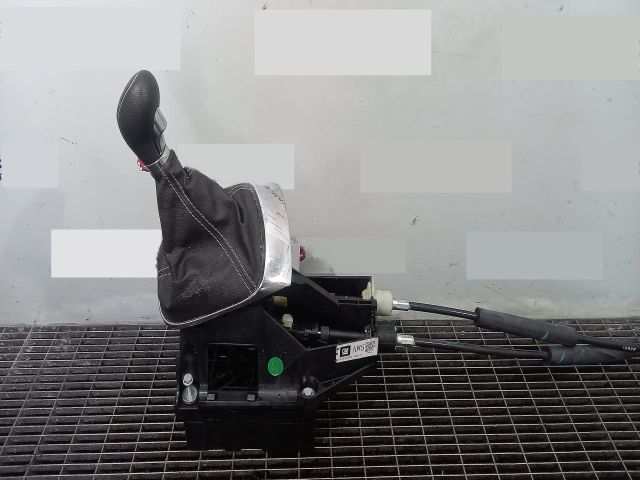 bontott OPEL MOKKA Váltógomb