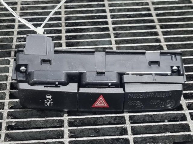 bontott OPEL MOKKA Vészvillogó Kapcsoló