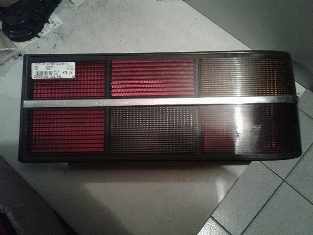 bontott OPEL MONZA Jobb Hátsó Lámpa