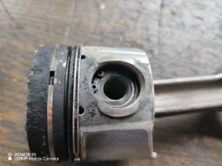 bontott OPEL MOVANO Dugattyú és Hajtókar