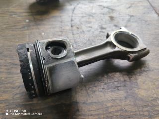 bontott OPEL MOVANO Dugattyú és Hajtókar