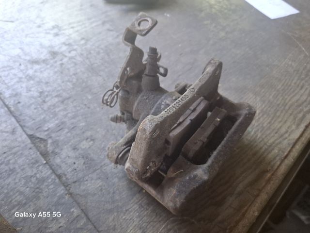 bontott OPEL MOVANO Jobb hátsó Féknyereg Munkahengerrel