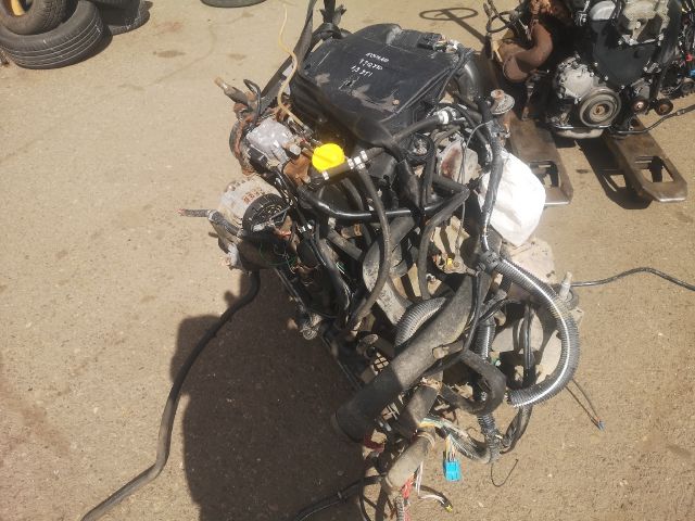 bontott OPEL MOVANO Motor (Fűzött blokk hengerfejjel)