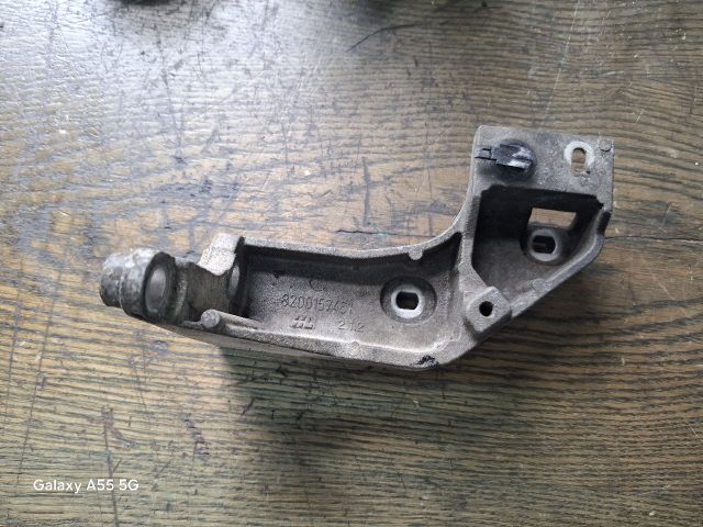 bontott OPEL MOVANO Motor Tartó Bak (Fém)