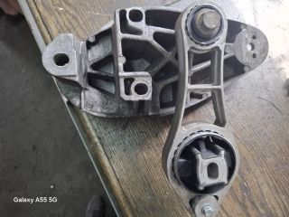 bontott OPEL MOVANO Motor Tartó Bak (Fém)