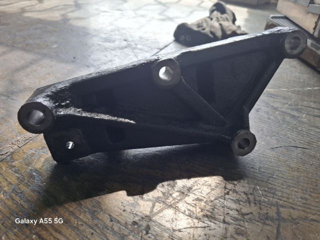 bontott OPEL MOVANO Motor Tartó Bak (Fém)