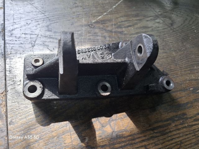 bontott OPEL MOVANO Motor Tartó Bak (Fém)