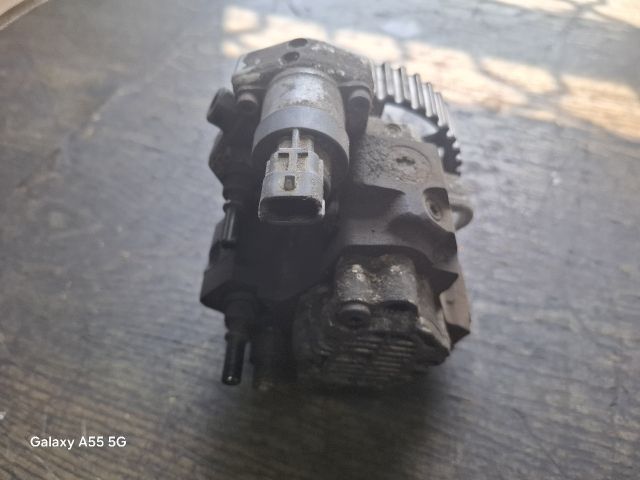 bontott OPEL MOVANO Nagynyomású Szivattyú