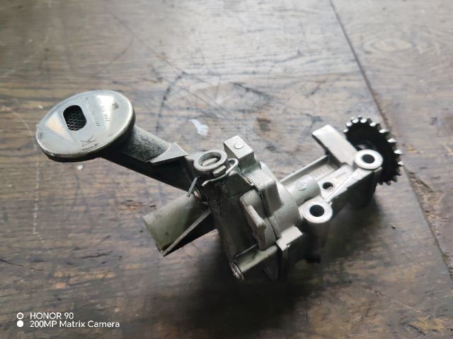 bontott OPEL MOVANO Olajszivattyú