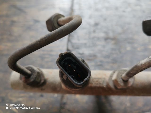 bontott OPEL MOVANO Porlasztó Sor / Híd