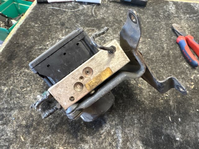 bontott OPEL MOVANO ABS Kocka