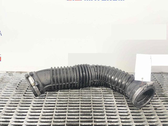 bontott OPEL MOVANO Légbeömlő Cső