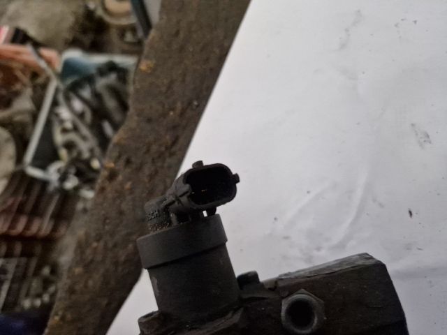 bontott OPEL MOVANO Nagynyomású Szivattyú