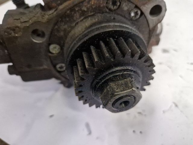 bontott OPEL MOVANO Nagynyomású Szivattyú