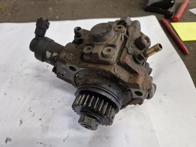 bontott OPEL MOVANO Nagynyomású Szivattyú