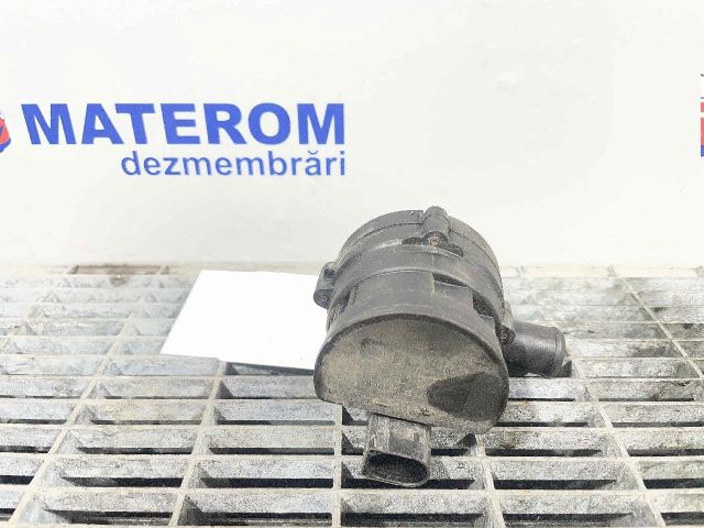 bontott OPEL MOVANO Vízpumpa