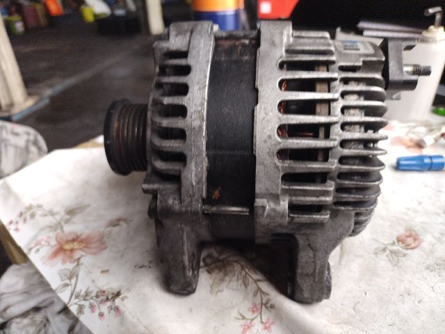 bontott OPEL MOVANO Generátor