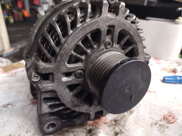 bontott OPEL MOVANO Generátor