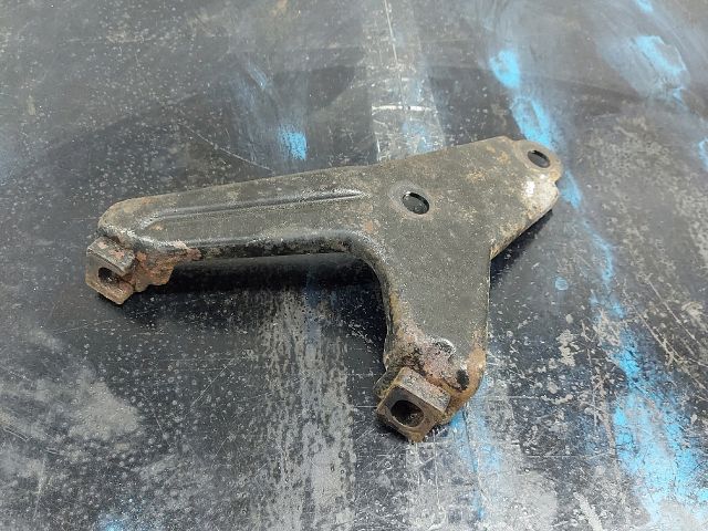 bontott OPEL MOVANO Katalizátor Tartó Bak