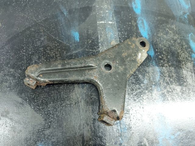 bontott OPEL MOVANO Katalizátor Tartó Bak