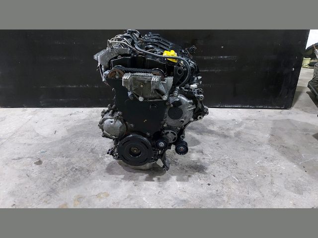 bontott OPEL MOVANO Motor (Fűzött blokk hengerfejjel)