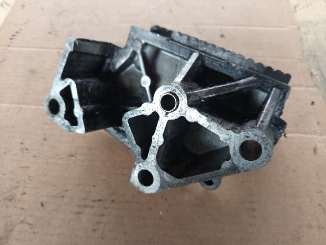 bontott OPEL MOVANO Motor Tartó Bak (Fém)