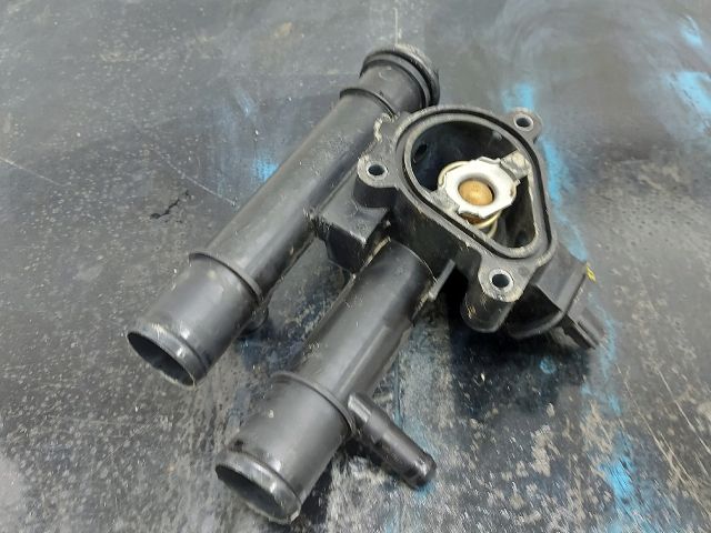 bontott OPEL MOVANO Termosztátház