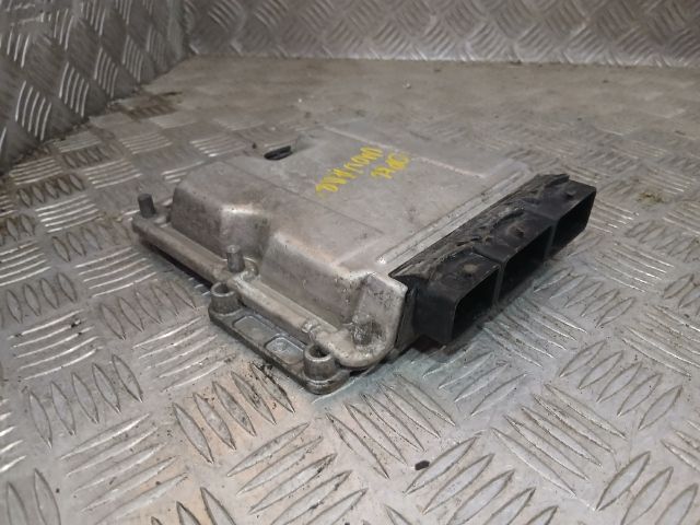 bontott OPEL MOVANO Motorvezérlő