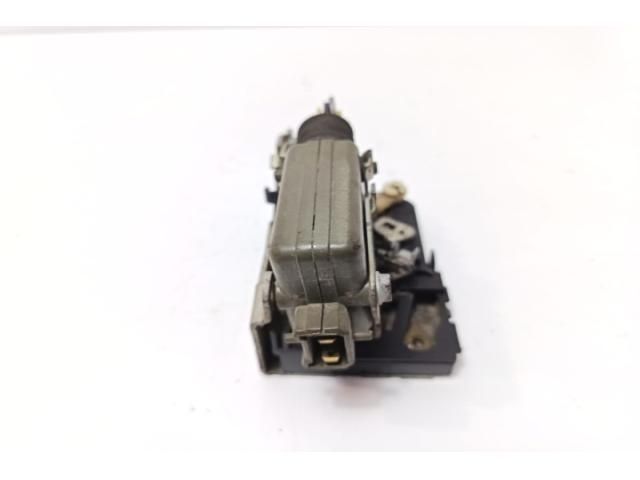 bontott OPEL MOVANO Bal első Ajtózár