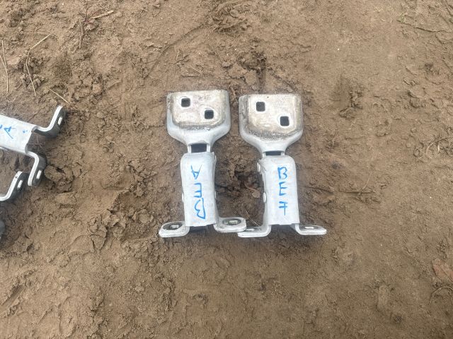 bontott OPEL MOVANO Bal első Felső Zsanér