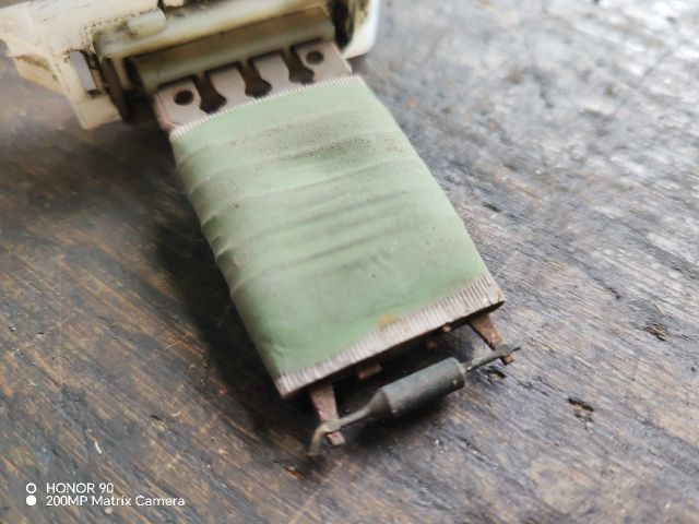 bontott OPEL MOVANO Előtét Ellenállás Fűtőmotor