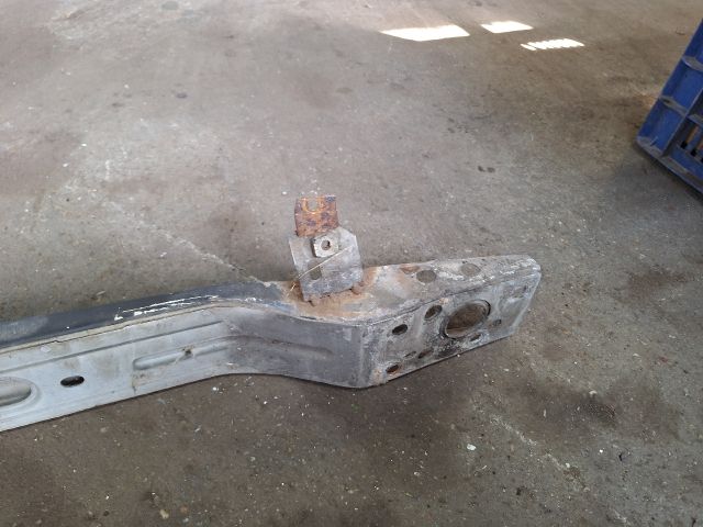 bontott OPEL MOVANO Első Lökhárító Merevítő (Fém)