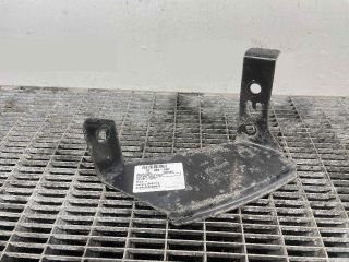 bontott OPEL MOVANO Első Lökhárító Tartó Felső