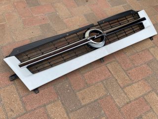 bontott OPEL MOVANO Hűtőrács