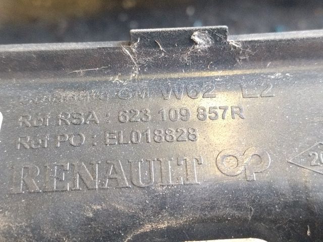 bontott OPEL MOVANO Hűtőrács