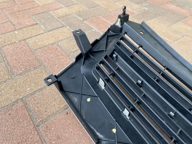 bontott OPEL MOVANO Hűtőrács