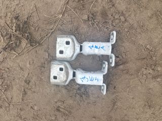 bontott OPEL MOVANO Jobb első Alsó Zsanér