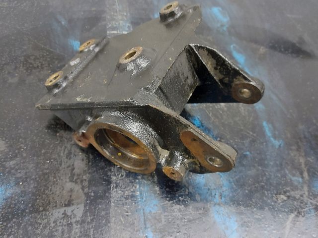 bontott OPEL MOVANO Jobb első Féltengely Tartó