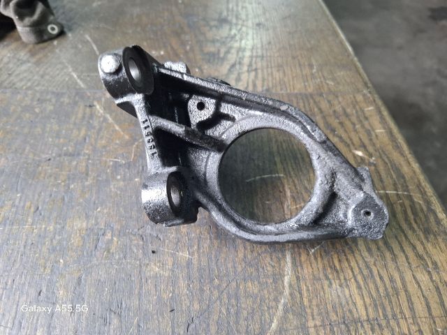 bontott OPEL MOVANO Jobb első Féltengely Tartó