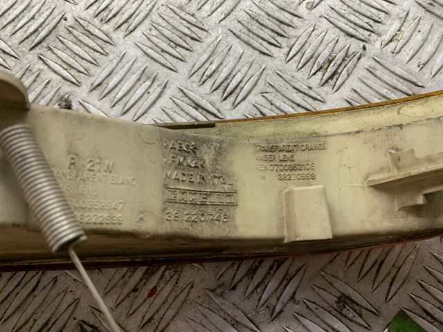 bontott OPEL MOVANO Jobb első Irányjelző