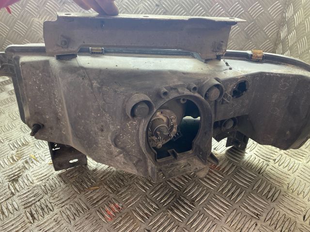 bontott OPEL MOVANO Jobb Fényszóró