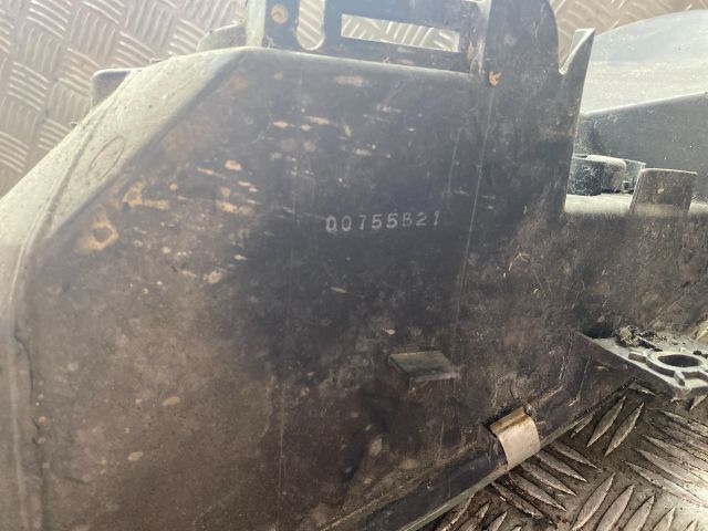 bontott OPEL MOVANO Jobb Fényszóró