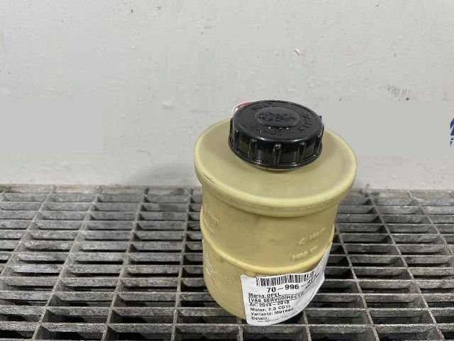 bontott OPEL MOVANO Szervóolaj Tartály