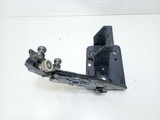 bontott OPEL MOVANO Tolóajtó Sín Görgő