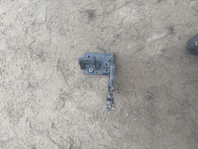 bontott OPEL MOVANO Tolóajtó Sín Görgő